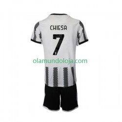 Camisola Juventus Chiesa 7 Criança Equipamento Primeiro 2022-2023 Manga Curta